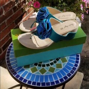 Charlie Paige Wedge Rose Sandals Size 9